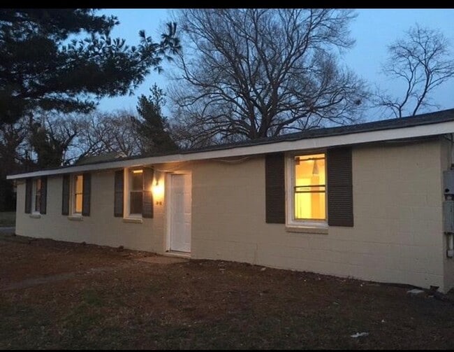 871 W 37th St, Unit 1 in Norfolk, VA - Building Photo - Building Photo