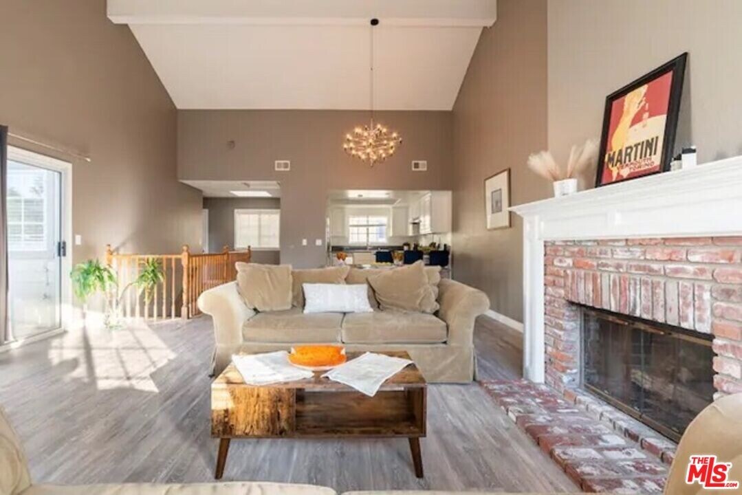 2603 Vanderbilt Ln in Redondo Beach, CA - Building Photo