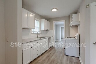 3541 Mersington Ave in Kansas City, MO - Building Photo - Building Photo