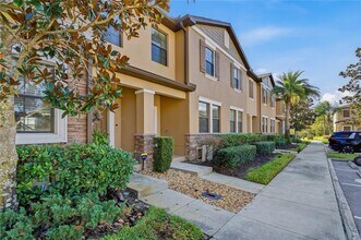 4320 Fennwood Ct in Zephyrhills, FL - Building Photo - Building Photo