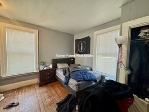 24 Pratt St, Unit 2 in Boston, MA - Building Photo - Building Photo