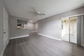 1247 SW 46th Ave, Unit 1314 in Pompano Beach, FL - Building Photo - Building Photo