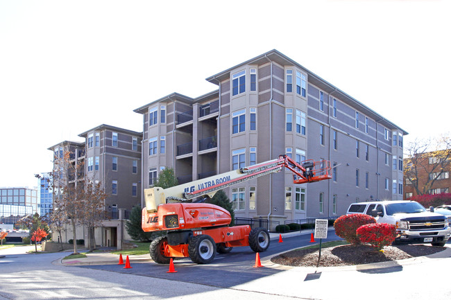 City Place Condominiums in St. Louis, MO - Foto de edificio - Building Photo