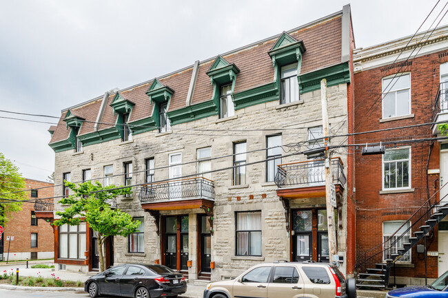 206 Sainte-Émilie Rue in Montréal, QC - Building Photo - Building Photo