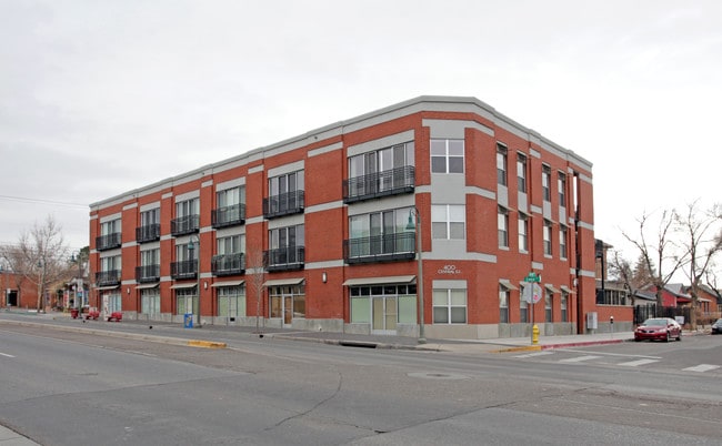 400 Central Ave SE