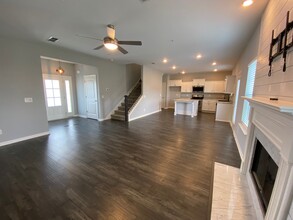 210 Windyhill St in Murfreesboro, TN - Building Photo - Building Photo