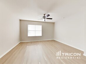 2449 Valhalla Dr in Tavares, FL - Building Photo - Building Photo