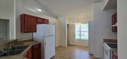 1203 SW Yorktown Glen in Lake City, FL - Building Photo - Building Photo