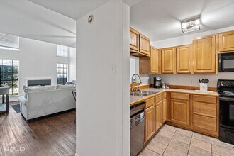 8 Meadow Creek Dr in Bossier City, LA - Building Photo - Building Photo