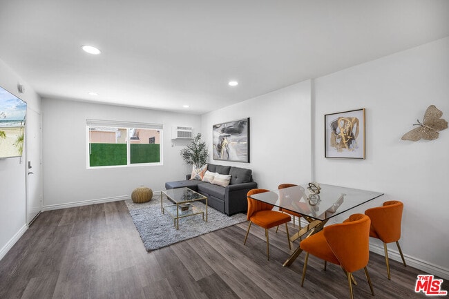 property at 1623 Menlo Ave