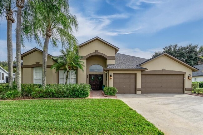 3829 Spruce Pine Dr in Valrico, FL - Building Photo - Building Photo