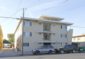 122 Graham Avenue Apartments