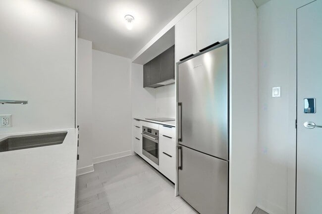 60 De L'éclipse Pl in Brossard, QC - Building Photo - Building Photo