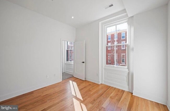 property at 1927 Mt Vernon St