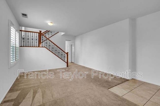 401 Whitby Gn in Escondido, CA - Building Photo - Building Photo