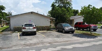 115 NE 5 St in Pompano Beach, FL - Building Photo - Interior Photo