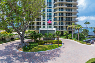 The Carlton in Boca Raton, FL - Foto de edificio - Building Photo
