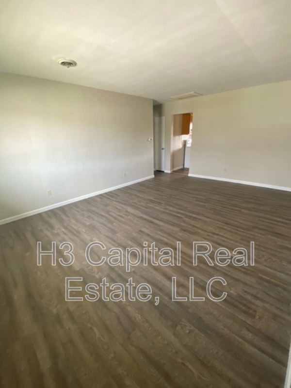 105 S County Rd in Mascoutah, IL - Building Photo - Building Photo
