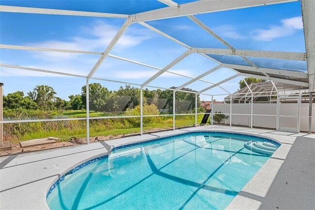 9727 Long Meadow Dr in Tampa, FL - Building Photo - Building Photo