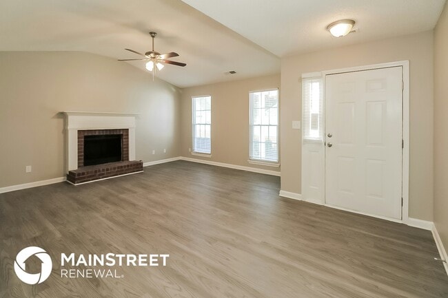 7762 Briar Forest Ln in Riverdale, GA - Foto de edificio - Building Photo