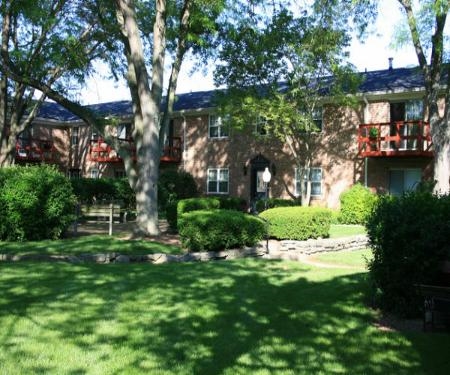 Courtyard Square in Hamilton, OH - Building Photo - Building Photo