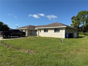 724 Hightower Ave S in Lehigh Acres, FL - Building Photo - Building Photo