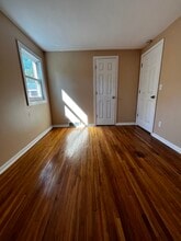 51 N Seine Dr, Unit 1 in Cheektowaga, NY - Foto de edificio - Building Photo