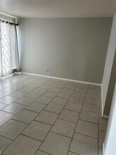2824 S Bartell Dr in Houston, TX - Building Photo - Building Photo