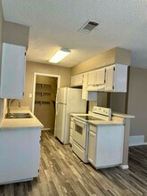 4913 Jamesway Rd, Unit B in Fort Worth, TX - Building Photo - Building Photo