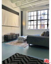 312 W 5th St-Unit -402 in Los Angeles, CA - Building Photo - Building Photo