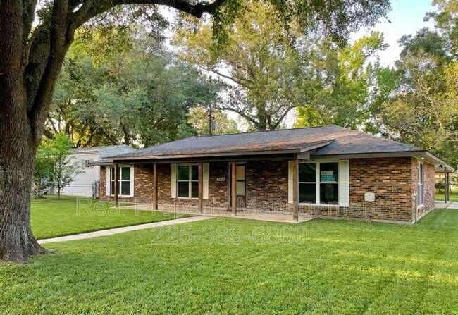 property at 18322 Eldon St