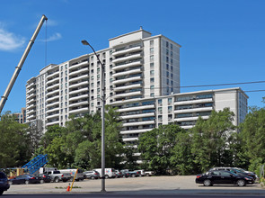 Park Willow Developments in Toronto, ON - Building Photo - Building Photo