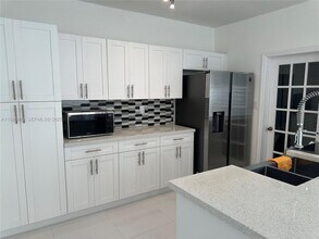 1922 NW 4th St in Miami, FL - Building Photo - Building Photo