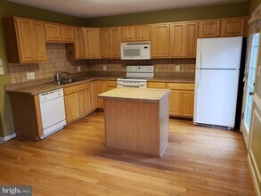 206 Regina Ln in Fredericksburg, VA - Building Photo - Building Photo