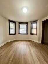 2421 S Drake Ave in Chicago, IL - Building Photo - Building Photo