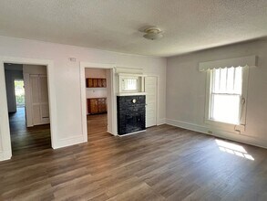 1806 Johnson St in High Point, NC - Building Photo - Building Photo