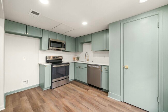 14703 Barryknoll Ln in Houston, TX - Building Photo - Building Photo