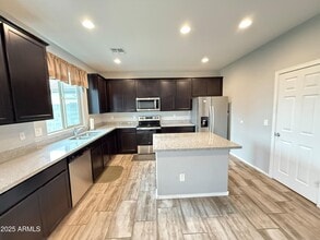 17569 W Country Club Terrace in Surprise, AZ - Building Photo - Building Photo