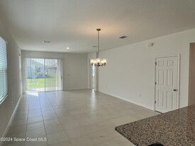 1181 Canfield Cir in Palm Bay, FL - Foto de edificio - Building Photo