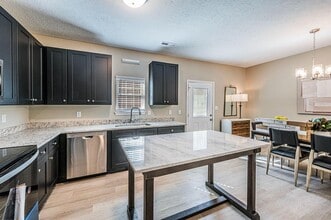 Ogden Place Apartments in Bowling Green, KY - Building Photo - Building Photo