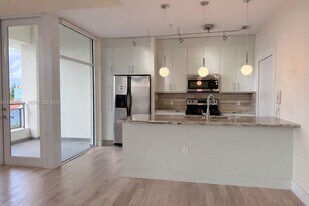 6701 Biscayne Blvd in Miami, FL - Building Photo