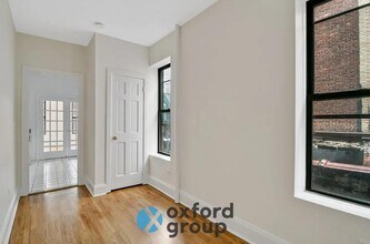 21 Greenwich Ave in New York, NY - Building Photo - Building Photo