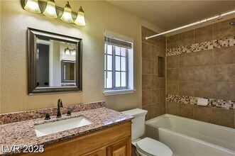 722 Barrie Ct in Henderson, NV - Building Photo - Building Photo