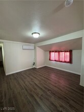 1080 W Windsong Ln in Pahrump, NV - Foto de edificio - Building Photo