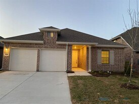 1624 Pne Vly Dr in Haslet, TX - Building Photo