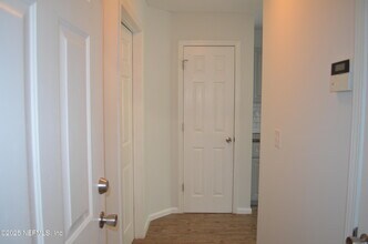 7061 Civic Club Dr in Jacksonville, FL - Building Photo - Building Photo