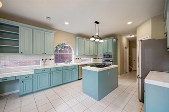 4511 Golden Pond Ct in Sugar Land, TX - Foto de edificio - Building Photo