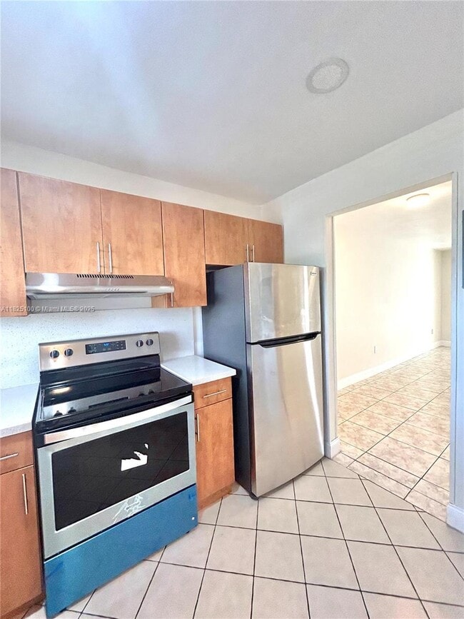 8350 Sunrise Lakes Blvd in Sunrise, FL - Building Photo - Building Photo