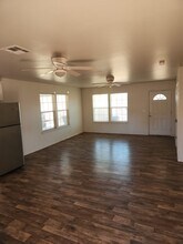 1307 S Iowa Ave in Chandler, OK - Building Photo - Building Photo