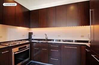 40 Broad St in New York, NY - Building Photo - Building Photo
